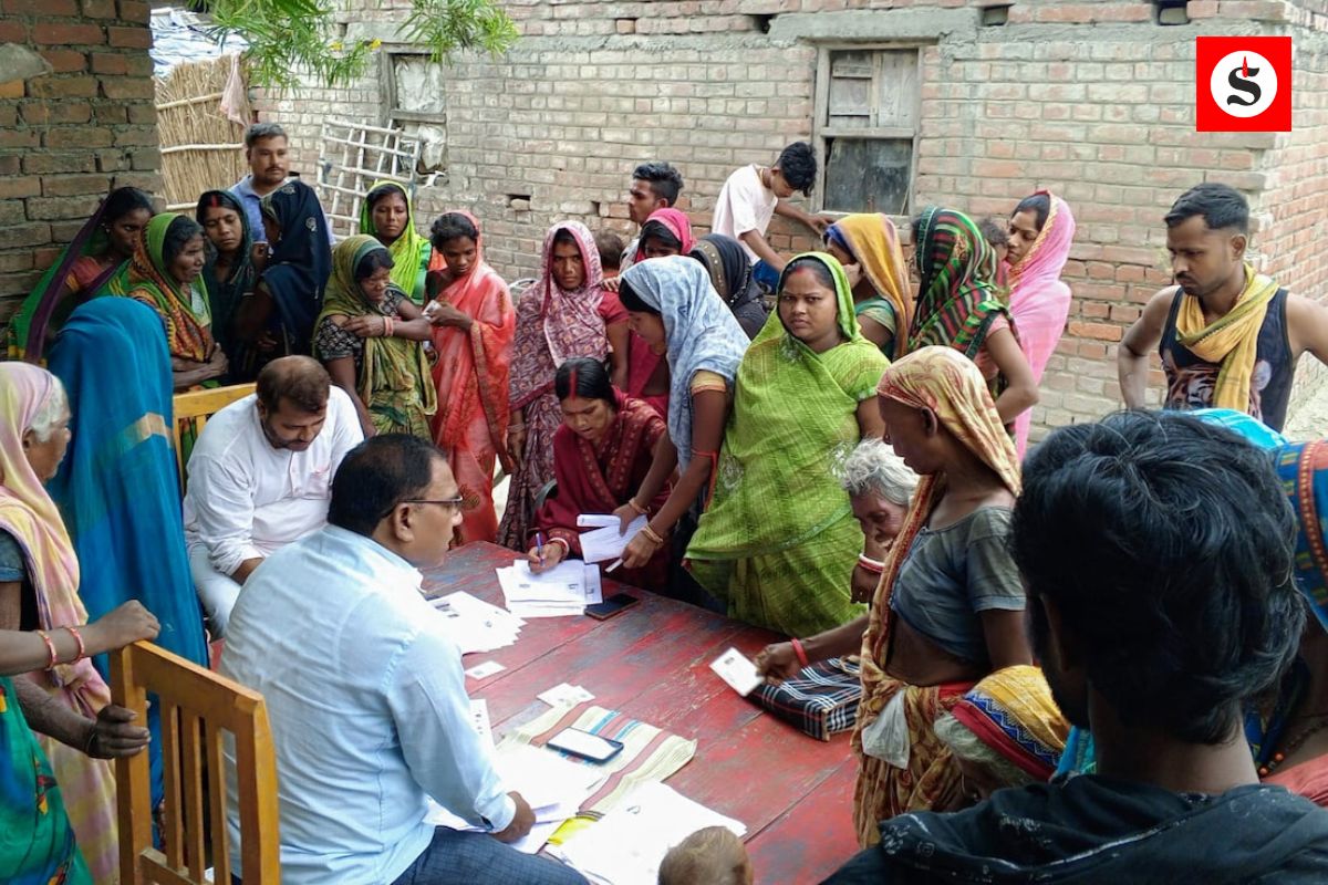 Bihar Voter List Revision: दस्तावेजी अनियमितताओं और विदेशी घुसपैठ से सियासी सरगर्मी तेज
