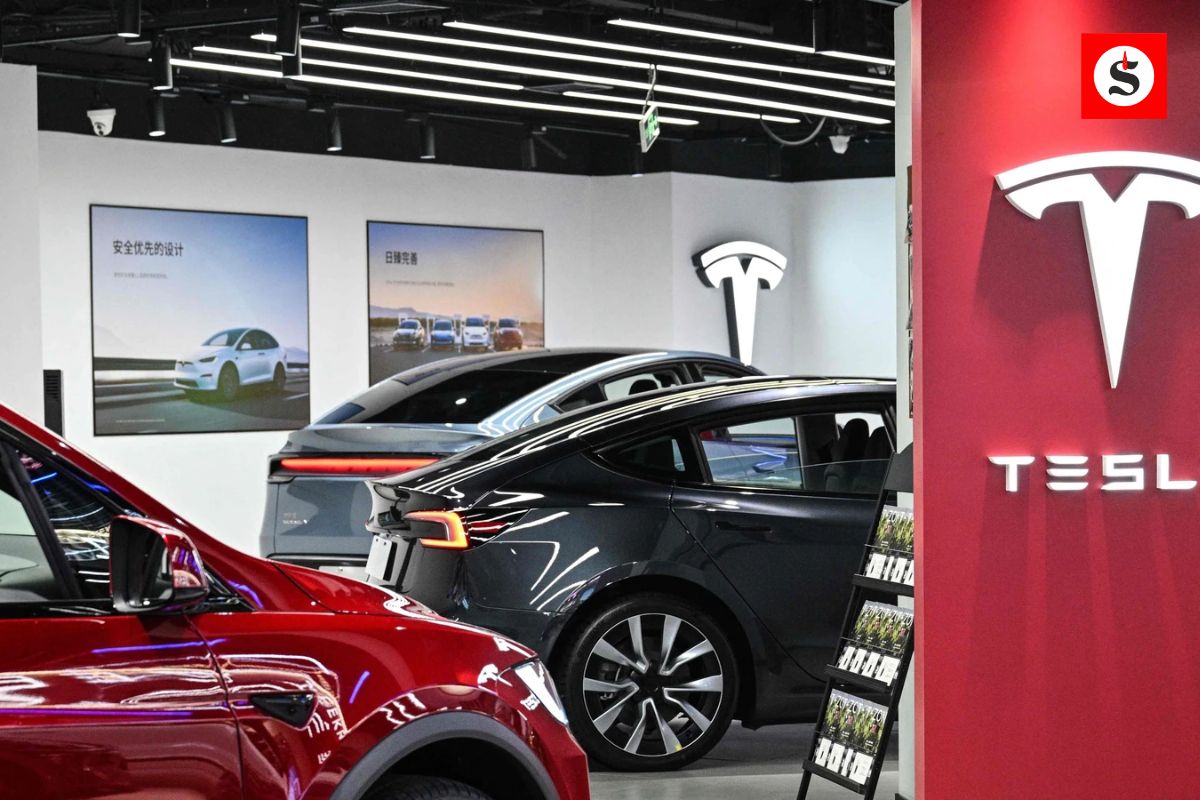 Tesla in India: टेस्ला मॉडल Y भारत में लॉन्च: लग्ज़री EV मार्केट में नई हलचल, जानें कीमत और डिटेल्स