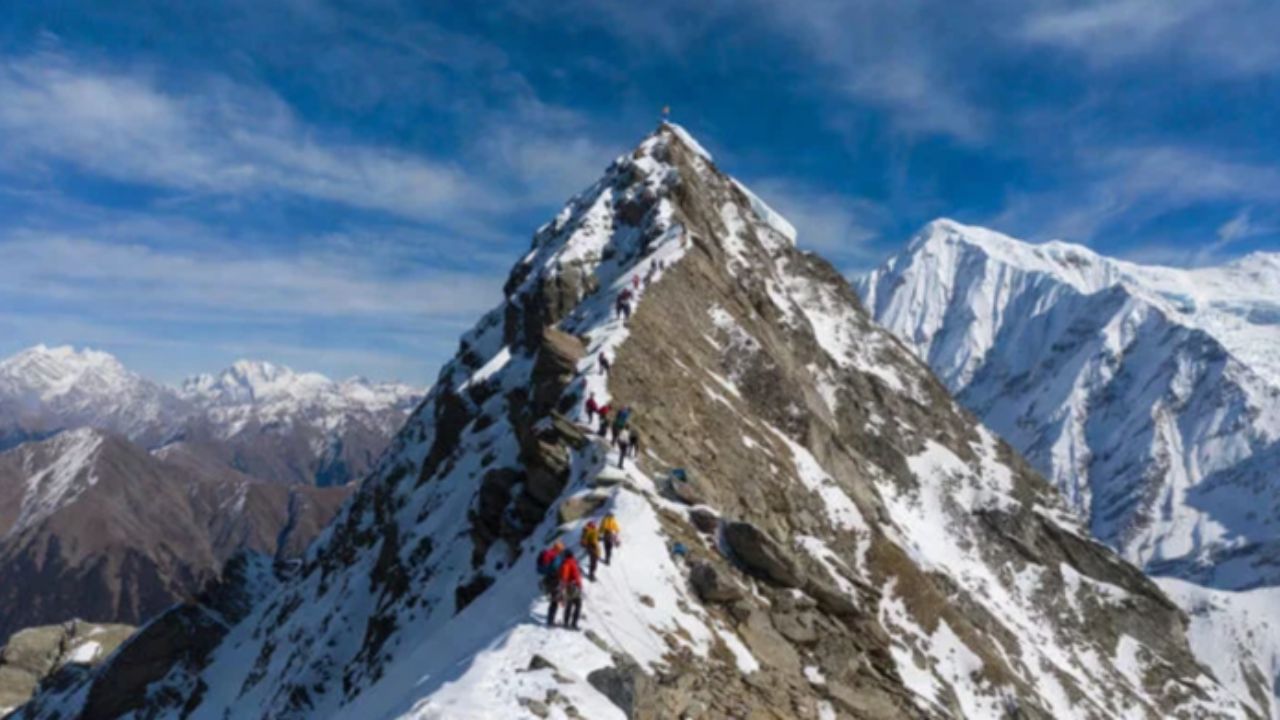 Mountain Climbing In Uttarakhand